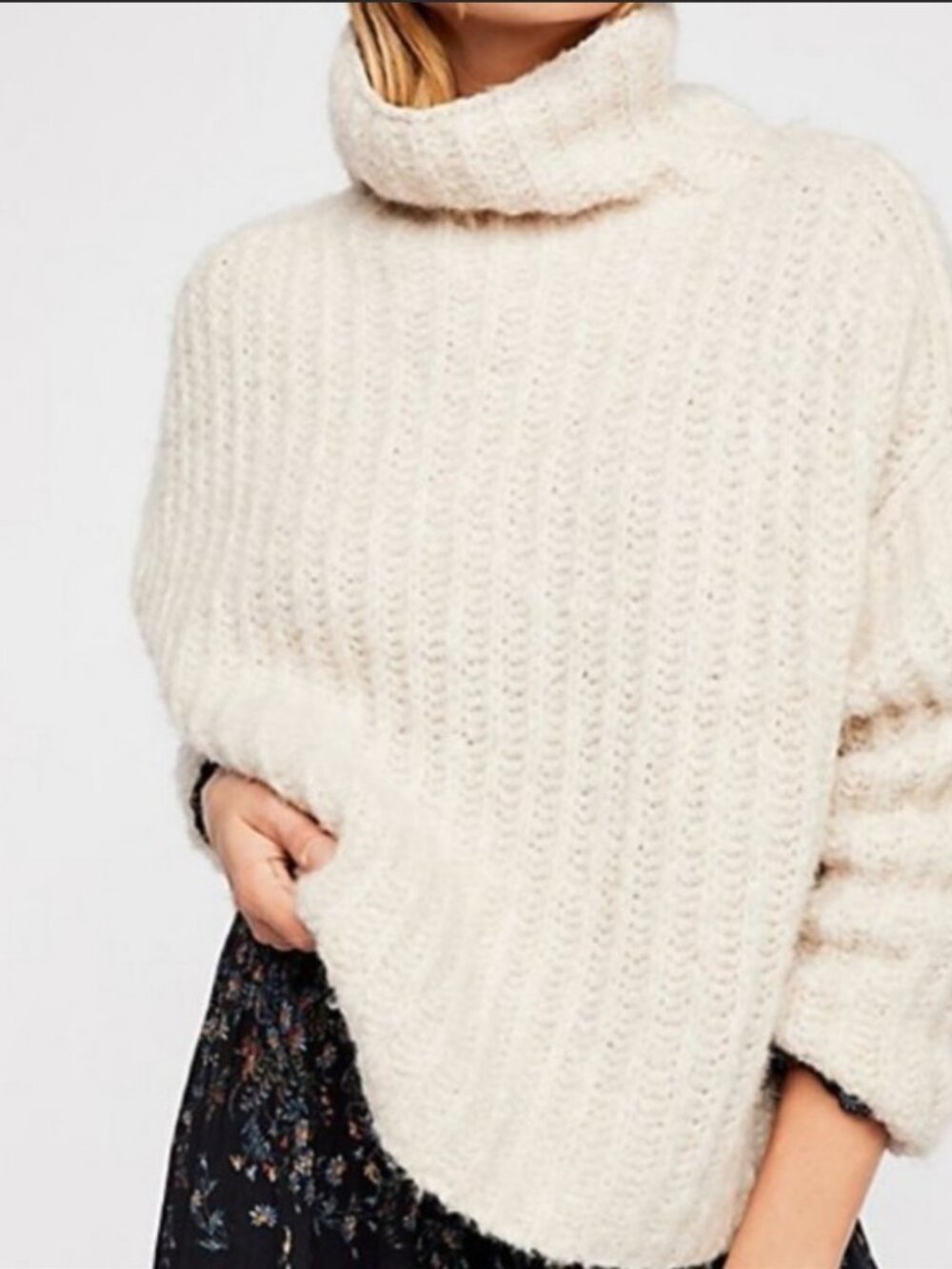 Free People Fluffy Fox Oversized Funnel Neck Ribbed Sweater Sz Large Boxy